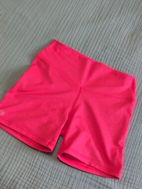 Fleo Bright Pink Bike Shorts - Medium